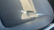 Dacia Spring 27kWh Extreme 65 48kW 5dr Auto Electric Hatchback